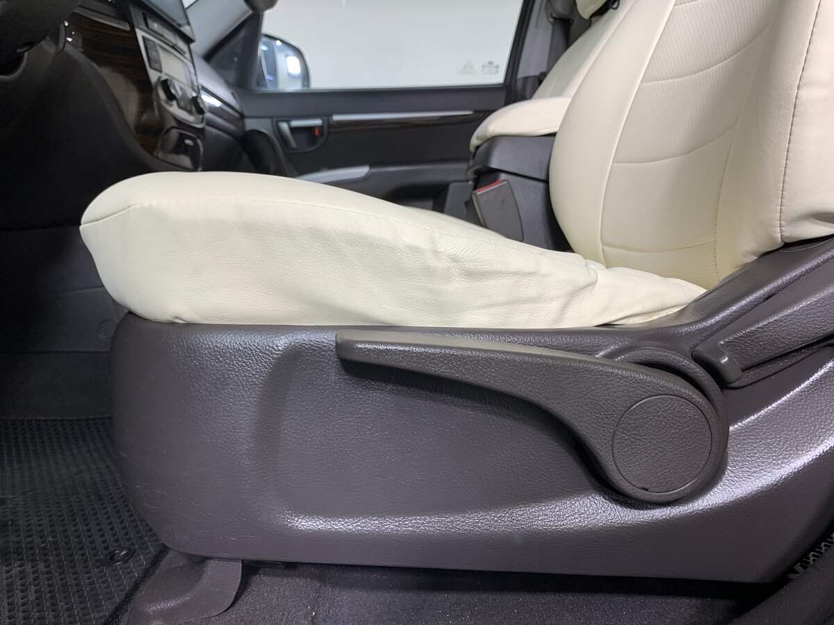 Hyundai Santa Fe с пробегом — 2012 год. Фото: #15