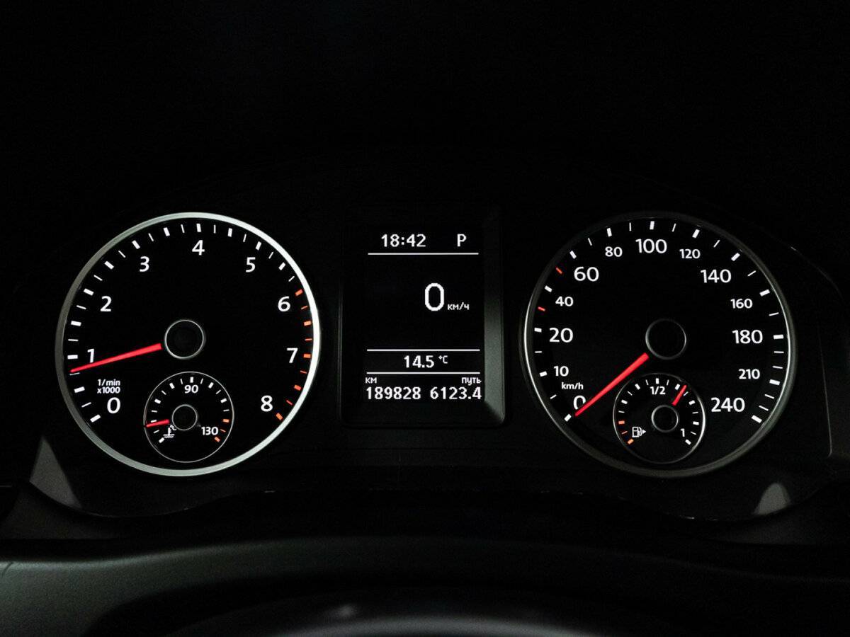 Volkswagen Tiguan с пробегом — 2016 год. Фото: #11