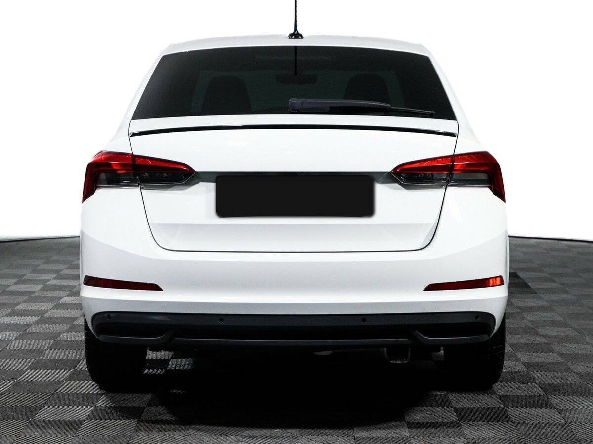 Skoda Rapid с пробегом — 2022 год. Фото: #5