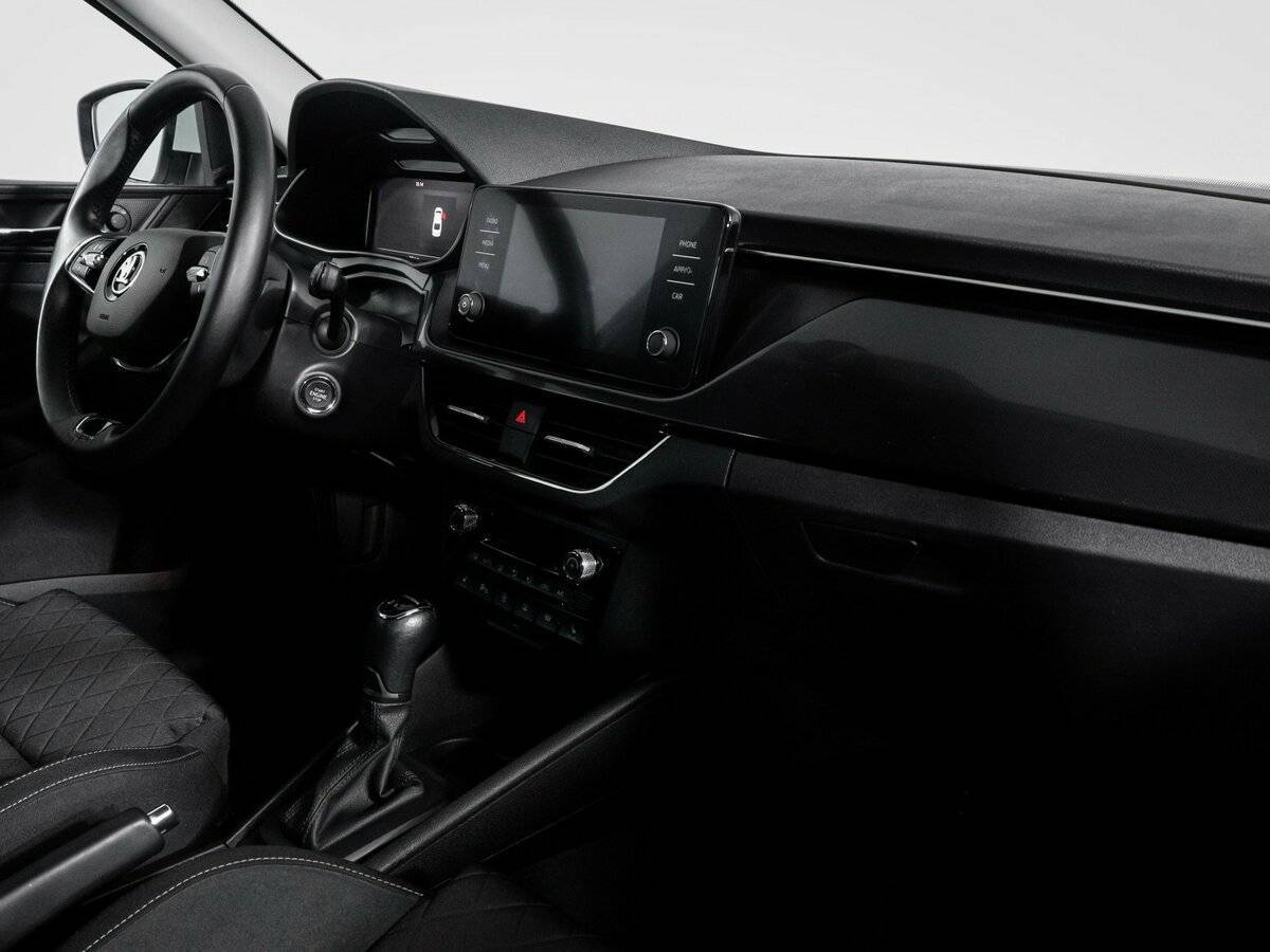 Skoda Rapid с пробегом — 2022 год. Фото: #8
