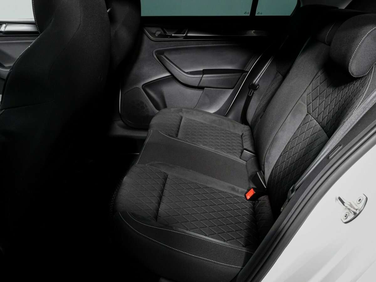 Skoda Rapid с пробегом — 2022 год. Фото: #9