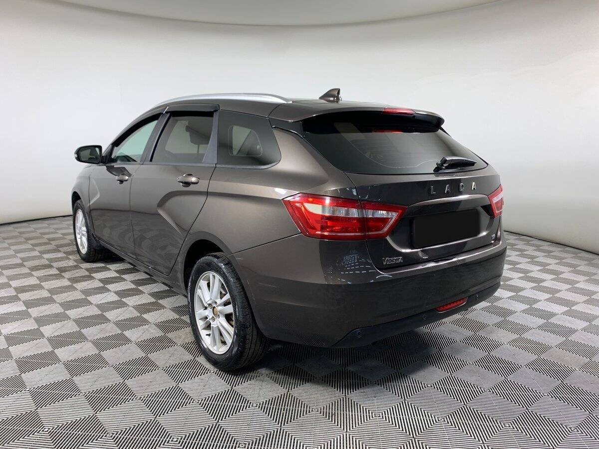 Lada (ВАЗ) Vesta с пробегом — 2018 год. Фото: #6