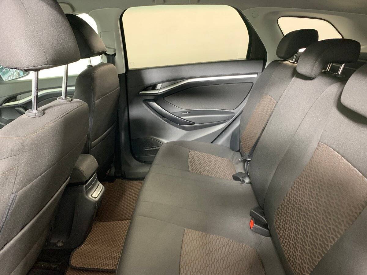 Lada (ВАЗ) Vesta с пробегом — 2018 год. Фото: #17