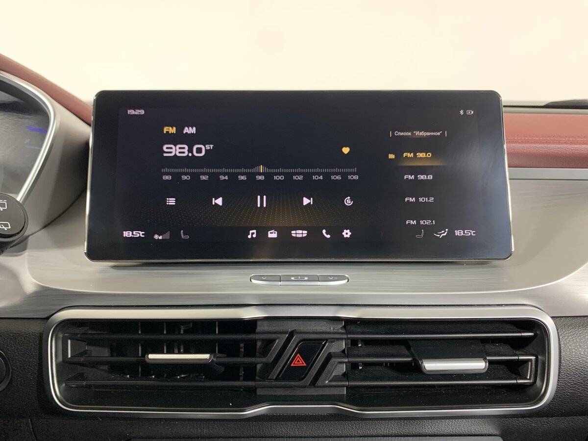 Geely Coolray с пробегом — 2022 год. Фото: #14