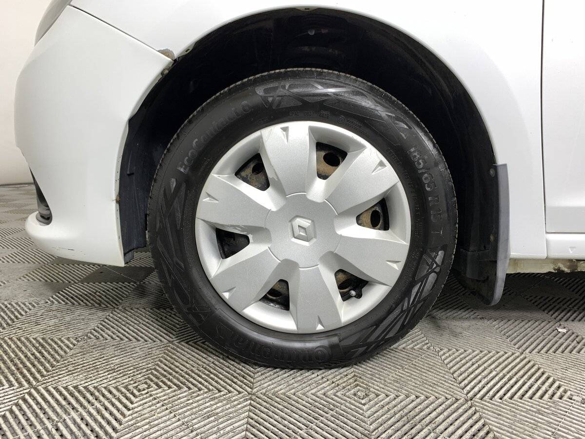 Renault Logan с пробегом — 2017 год. Фото: #8