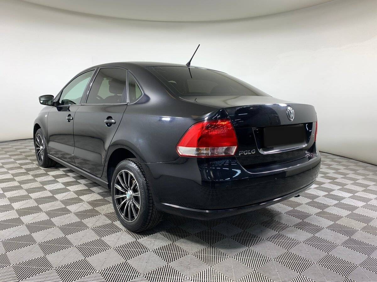 Volkswagen Polo с пробегом — 2014 год. Фото: #6