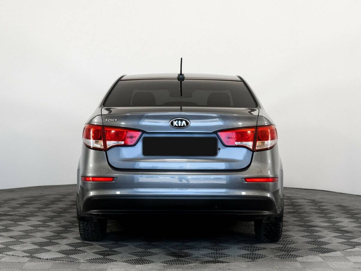 Kia Rio с пробегом — 2017 год. Фото: #5