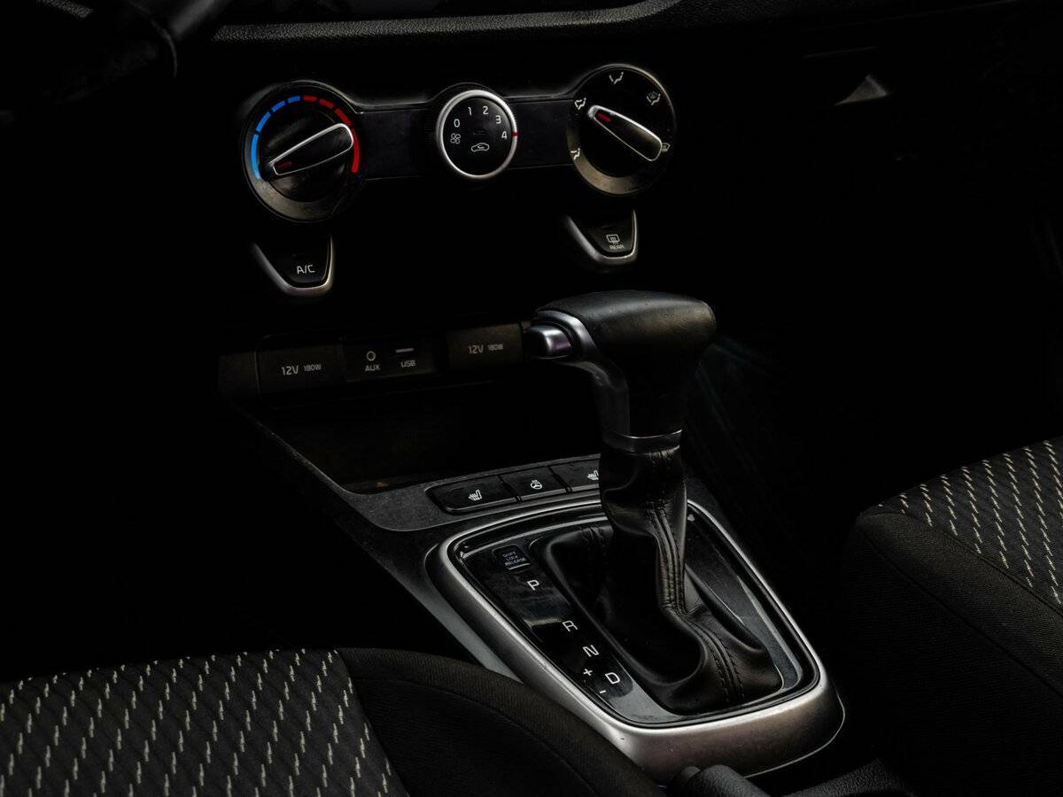 Kia Rio с пробегом — 2017 год. Фото: #8