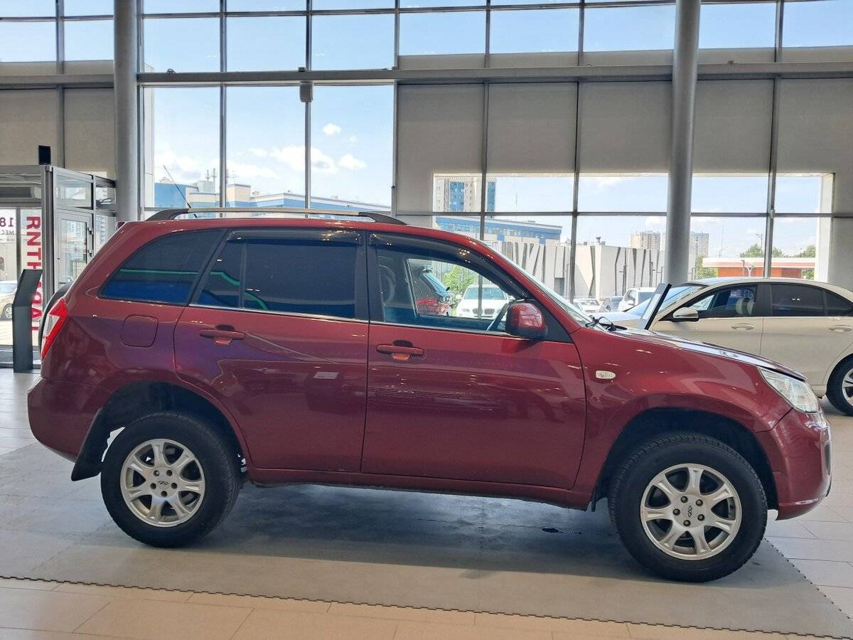 Chery Tiggo (T11) с пробегом — 2014 год. Фото: #3