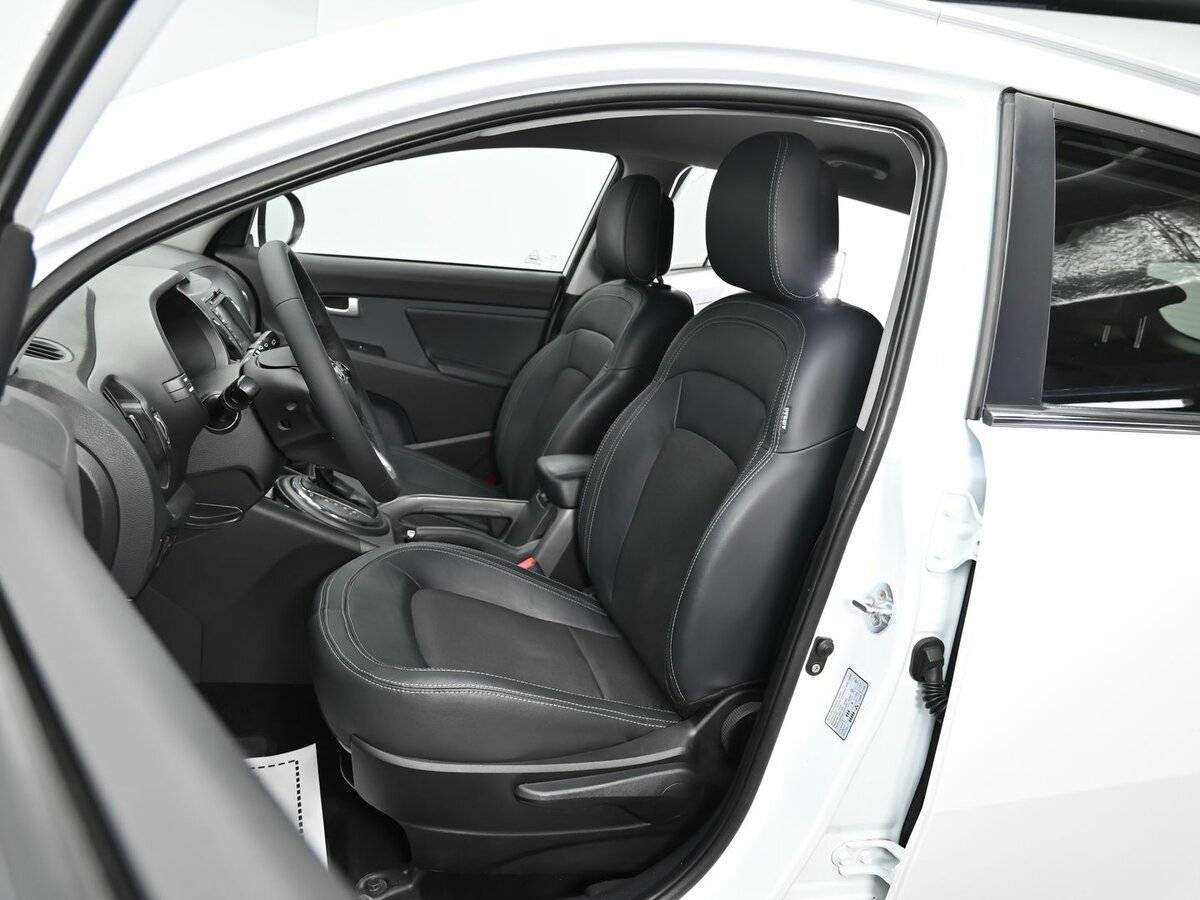 Kia Sportage с пробегом — 2012 год. Фото: #6
