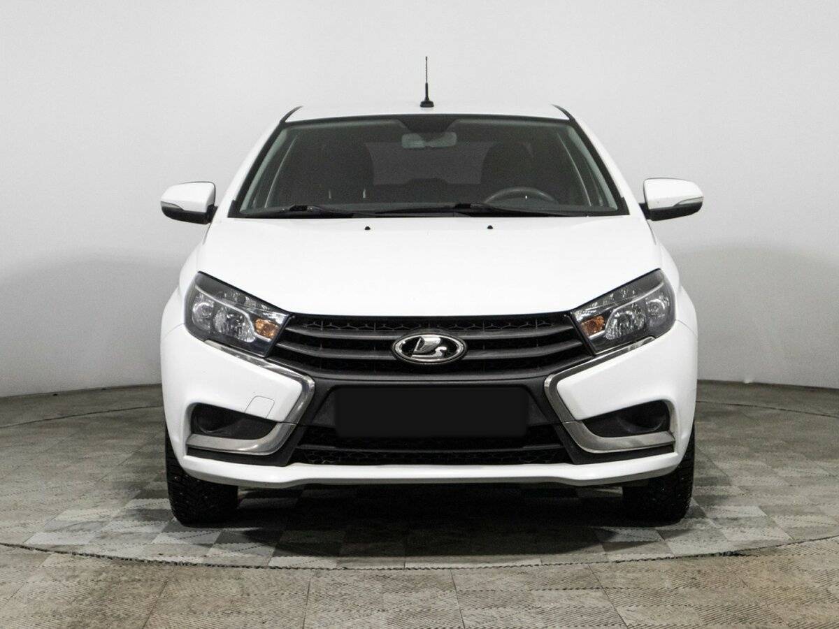 Lada (ВАЗ) Vesta с пробегом — 2019 год. Фото: #1