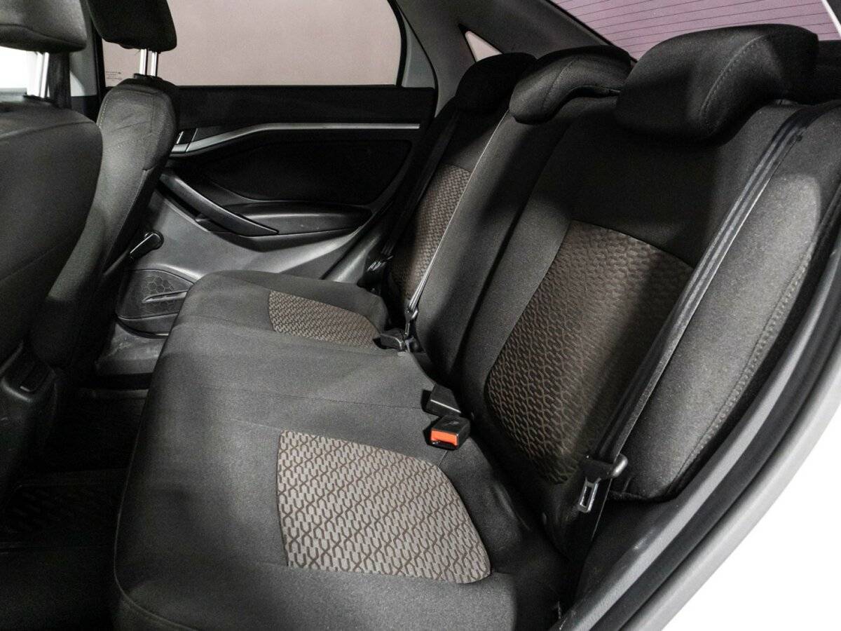 Lada (ВАЗ) Vesta с пробегом — 2019 год. Фото: #9