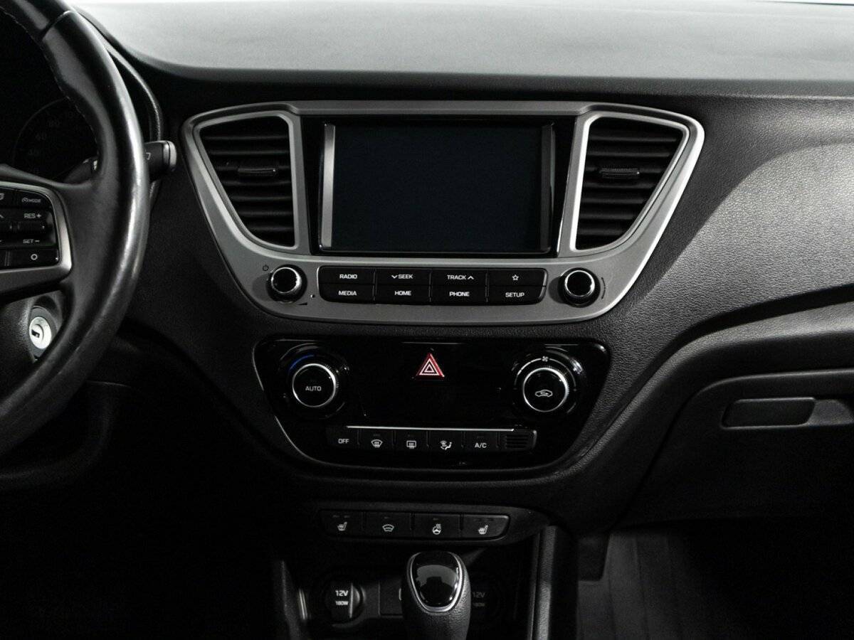 Hyundai Solaris с пробегом — 2019 год. Фото: #13