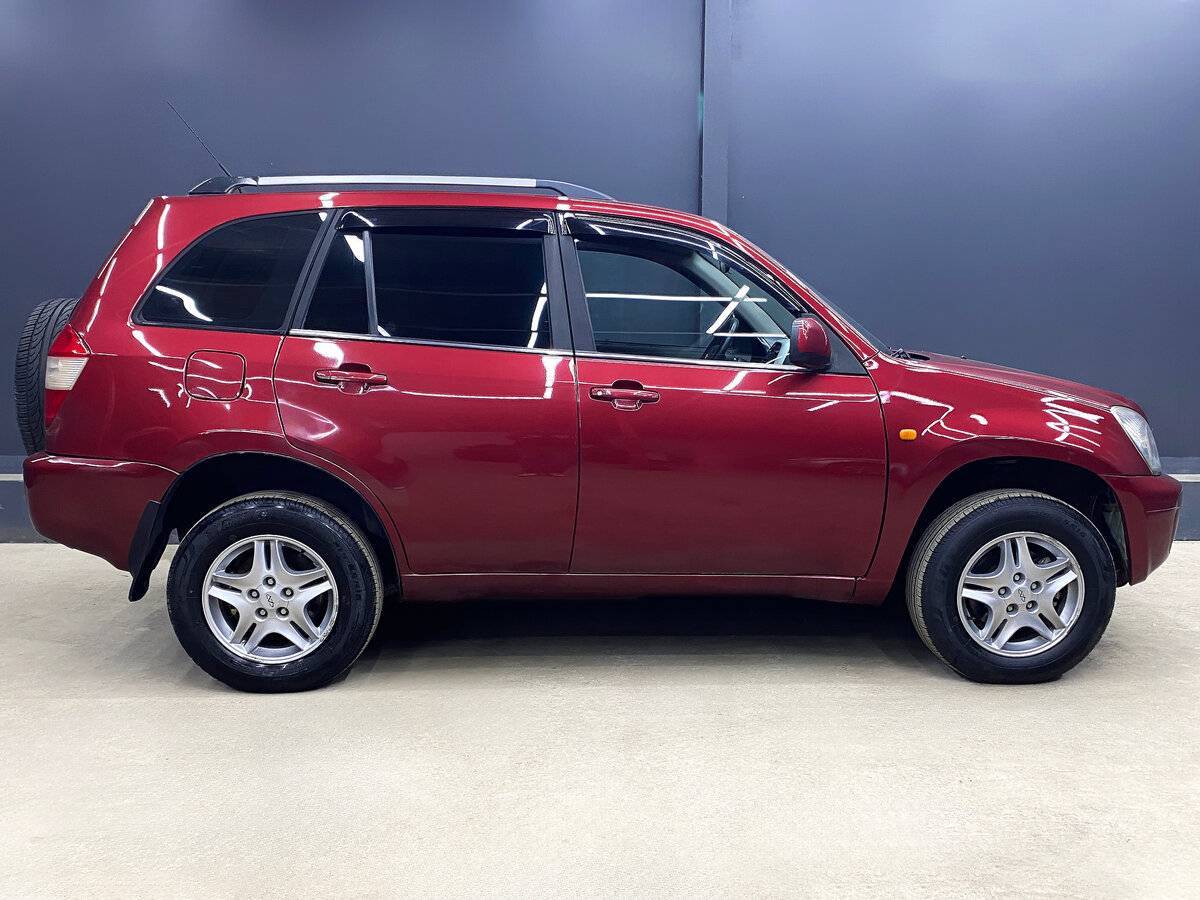 Chery Tiggo (T11) с пробегом — 2012 год. Фото: #2