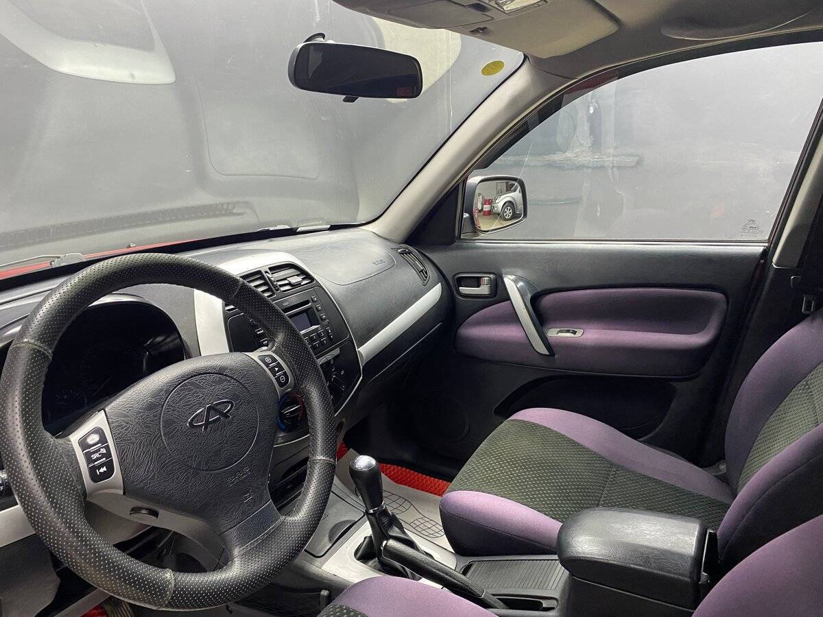 Chery Tiggo (T11) с пробегом — 2012 год. Фото: #7