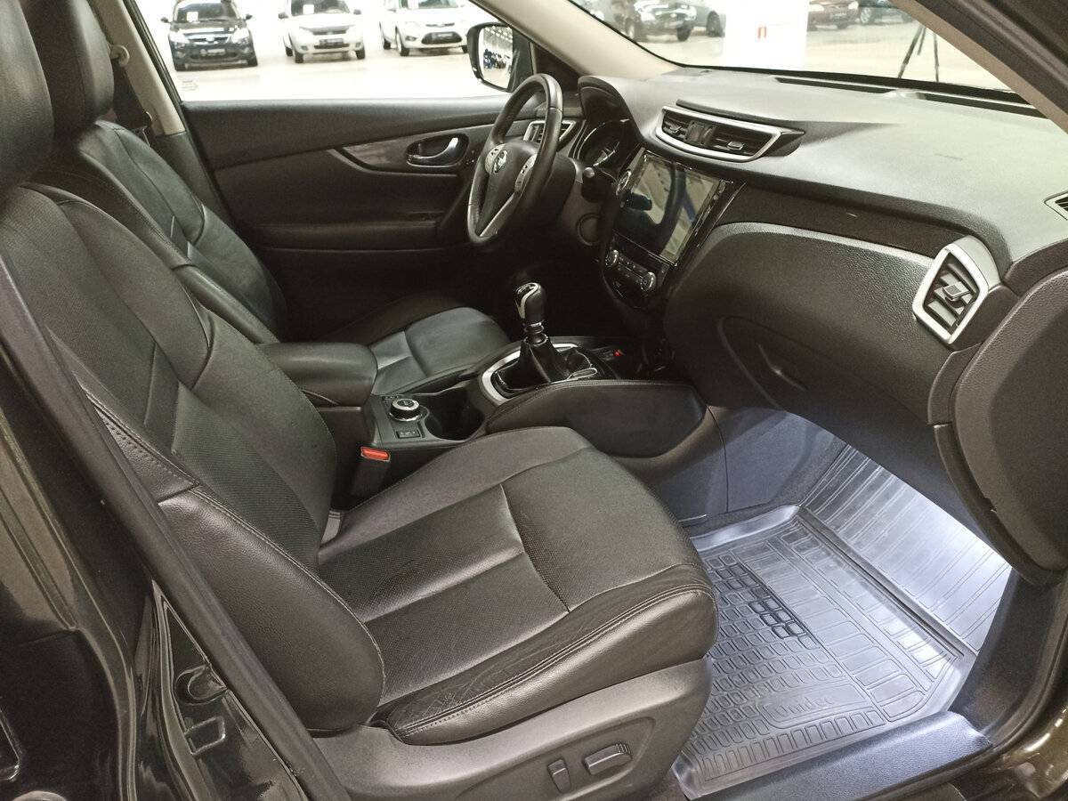 Nissan X-Trail с пробегом — 2015 год. Фото: #10