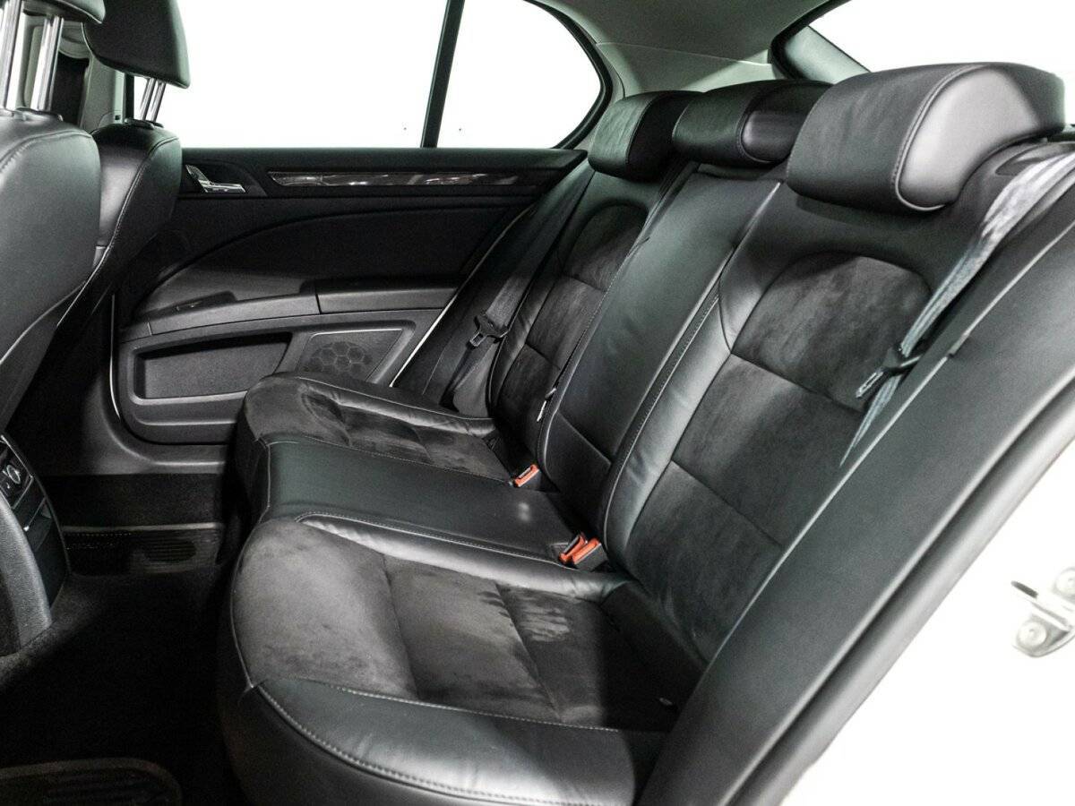 Skoda Superb с пробегом — 2013 год. Фото: #9