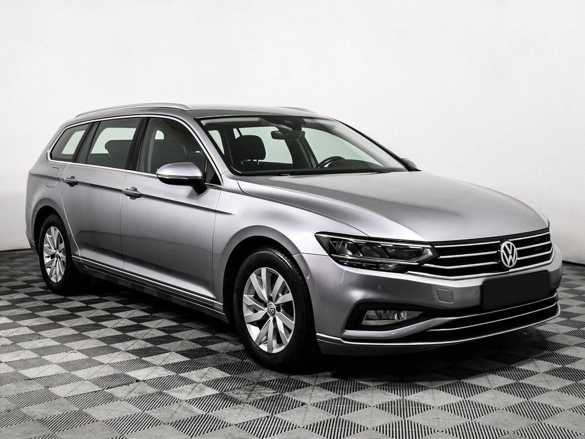 Volkswagen Passat с пробегом — 2019 год. Фото: #2