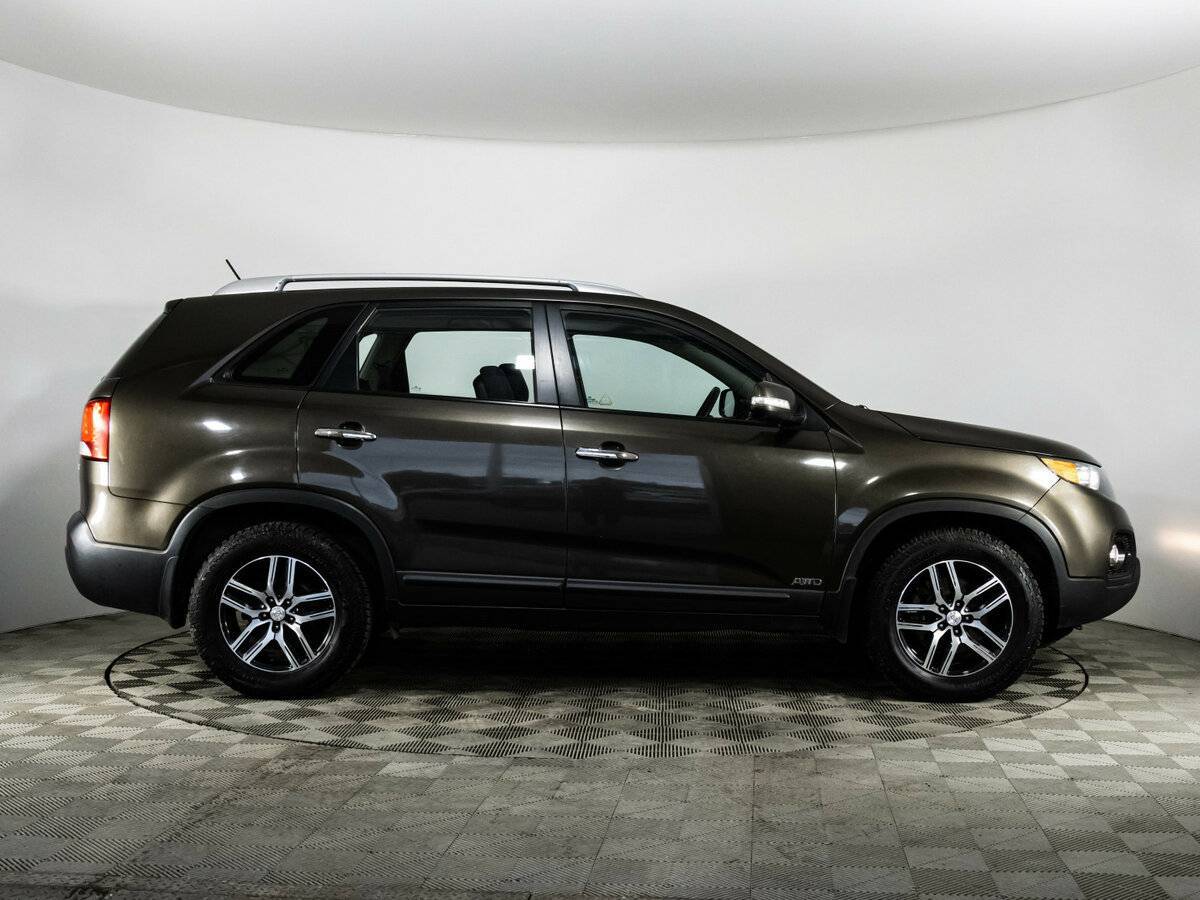 Kia Sorento с пробегом — 2012 год. Фото: #3
