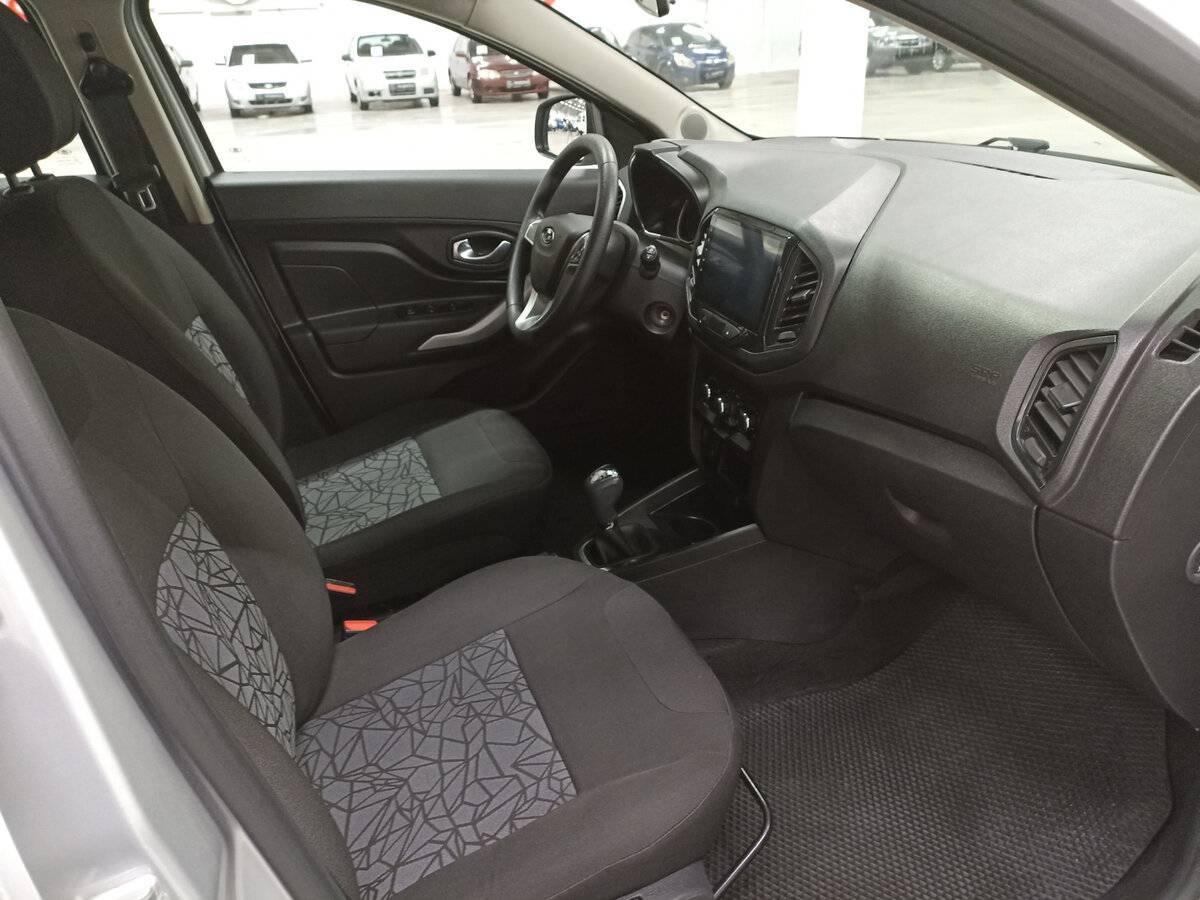 Lada (ВАЗ) XRAY с пробегом — 2019 год. Фото: #10