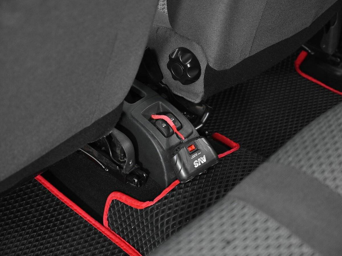 Lada (ВАЗ) Largus с пробегом — 2015 год. Фото: #13