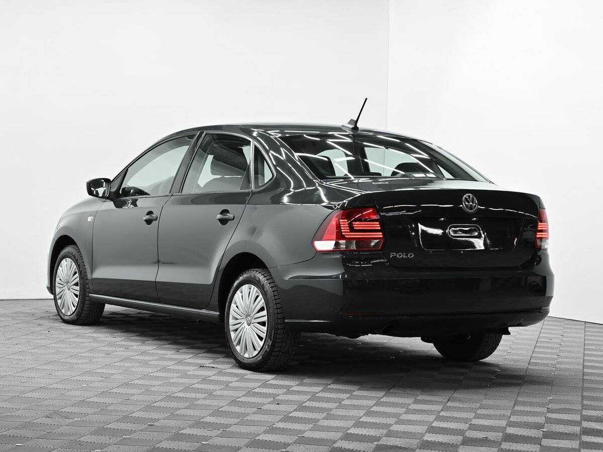 Volkswagen Polo с пробегом — 2017 год. Фото: #2