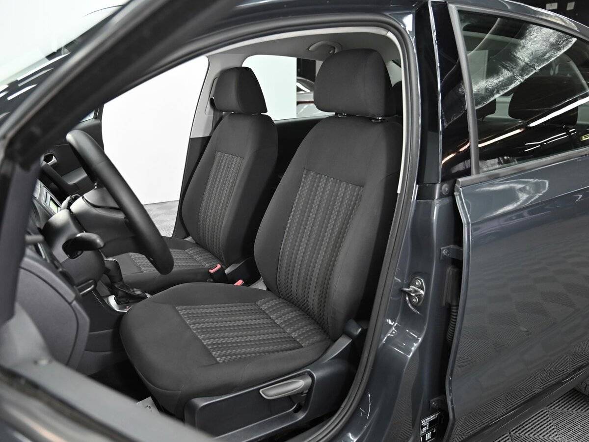 Volkswagen Polo с пробегом — 2017 год. Фото: #5