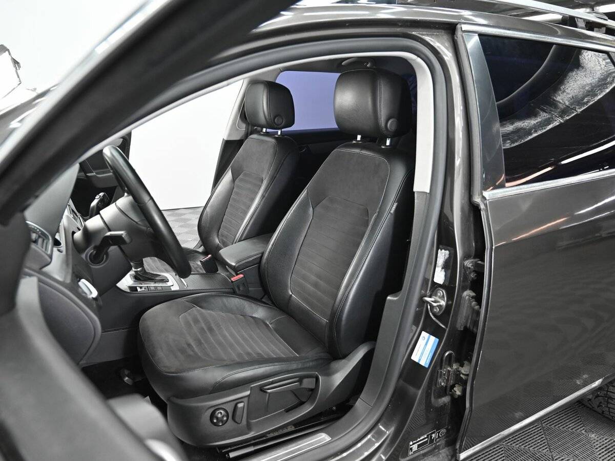 Volkswagen Passat с пробегом — 2012 год. Фото: #5