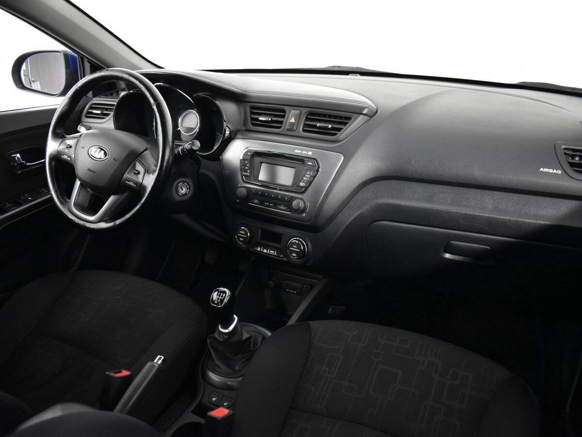 Kia Rio с пробегом — 2013 год. Фото: #9