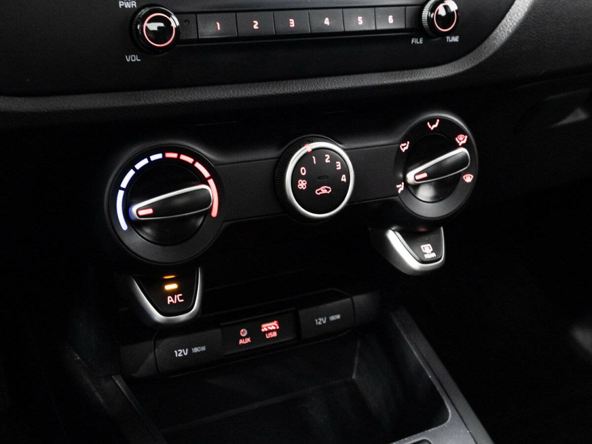 Kia Rio с пробегом — 2019 год. Фото: #14