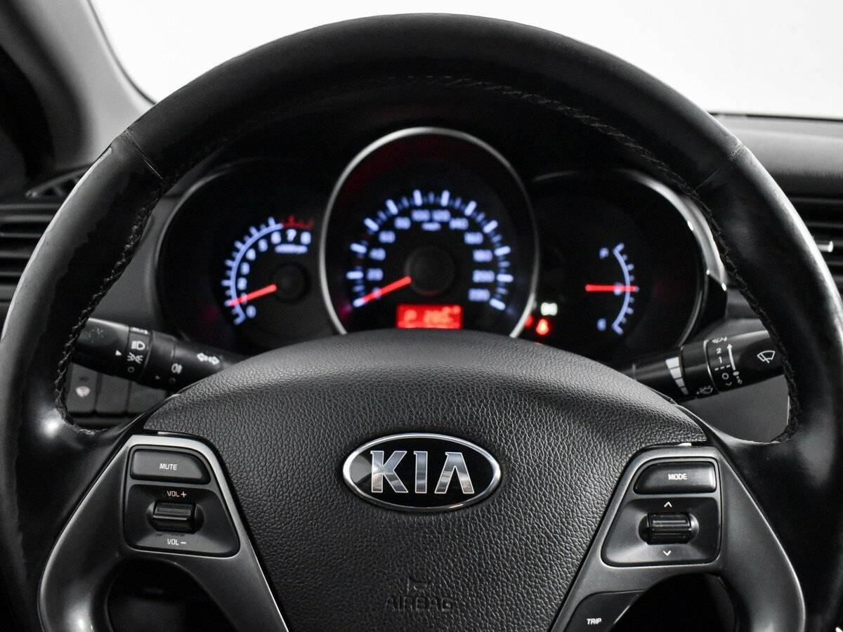 Kia Rio с пробегом — 2016 год. Фото: #14