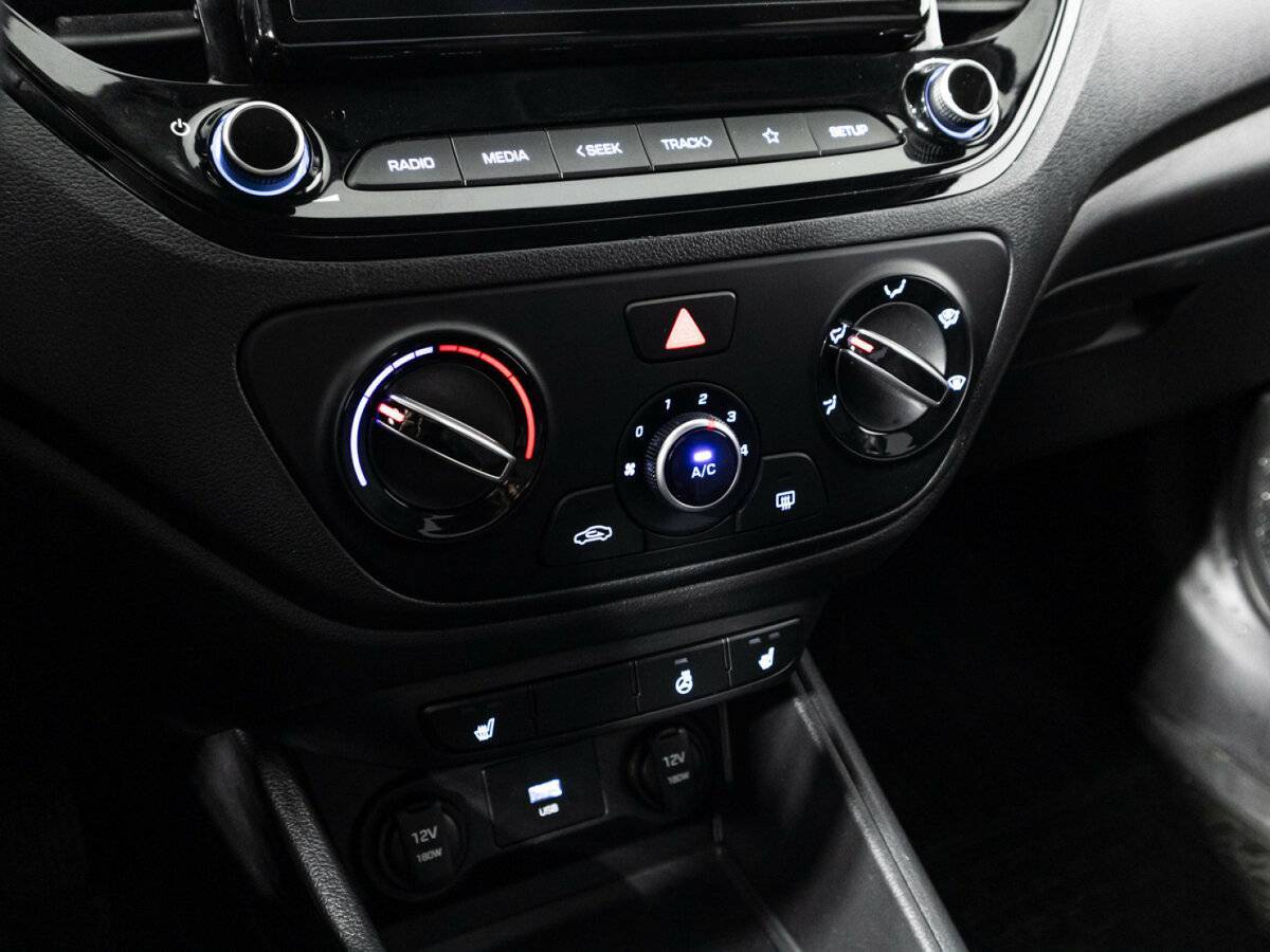 Hyundai Solaris с пробегом — 2021 год. Фото: #16