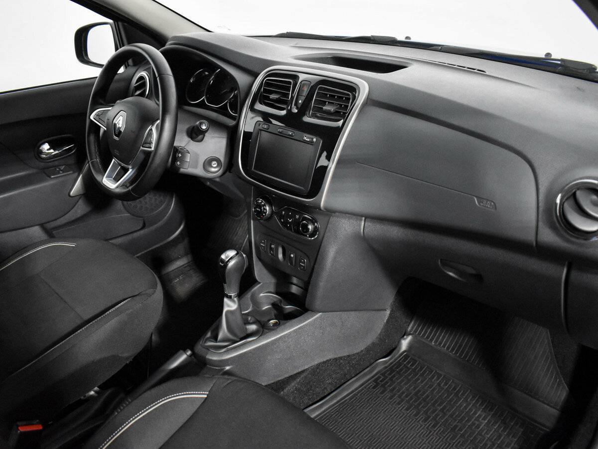 Renault Logan с пробегом — 2019 год. Фото: #11