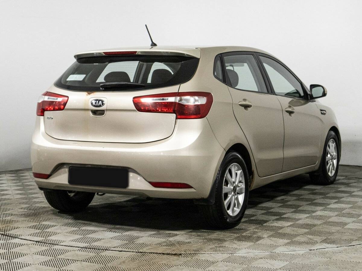 Kia Rio с пробегом — 2014 год. Фото: #4