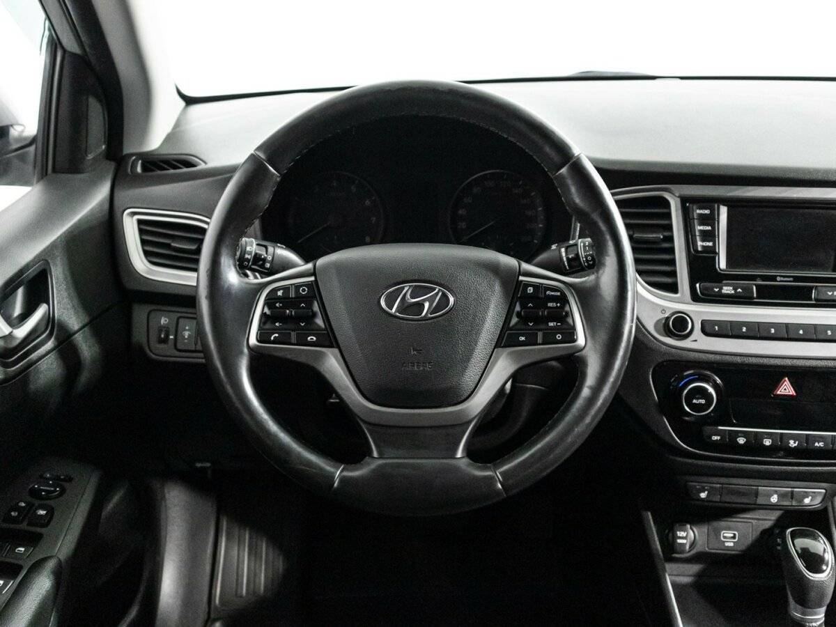 Hyundai Solaris с пробегом — 2019 год. Фото: #16