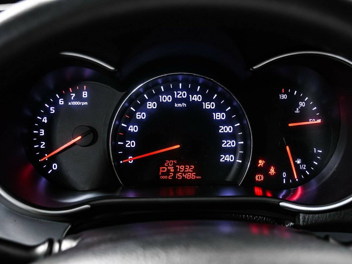 Kia Sorento с пробегом — 2013 год. Фото: #9