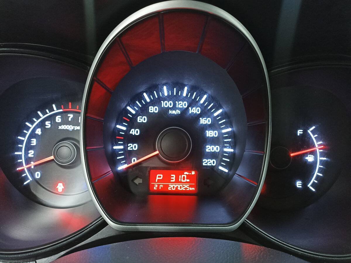 Kia Rio с пробегом — 2016 год. Фото: #12