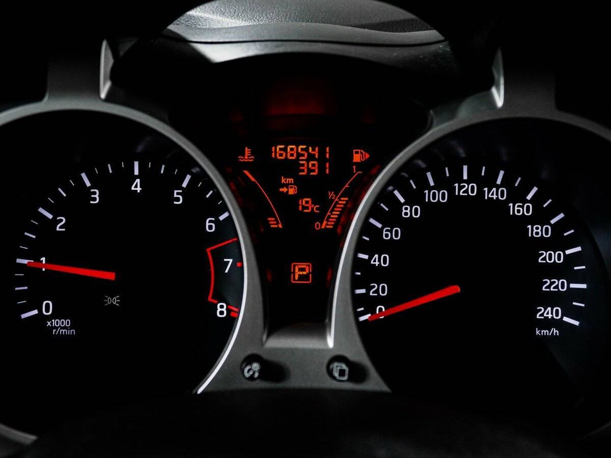 Nissan Juke с пробегом — 2012 год. Фото: #10