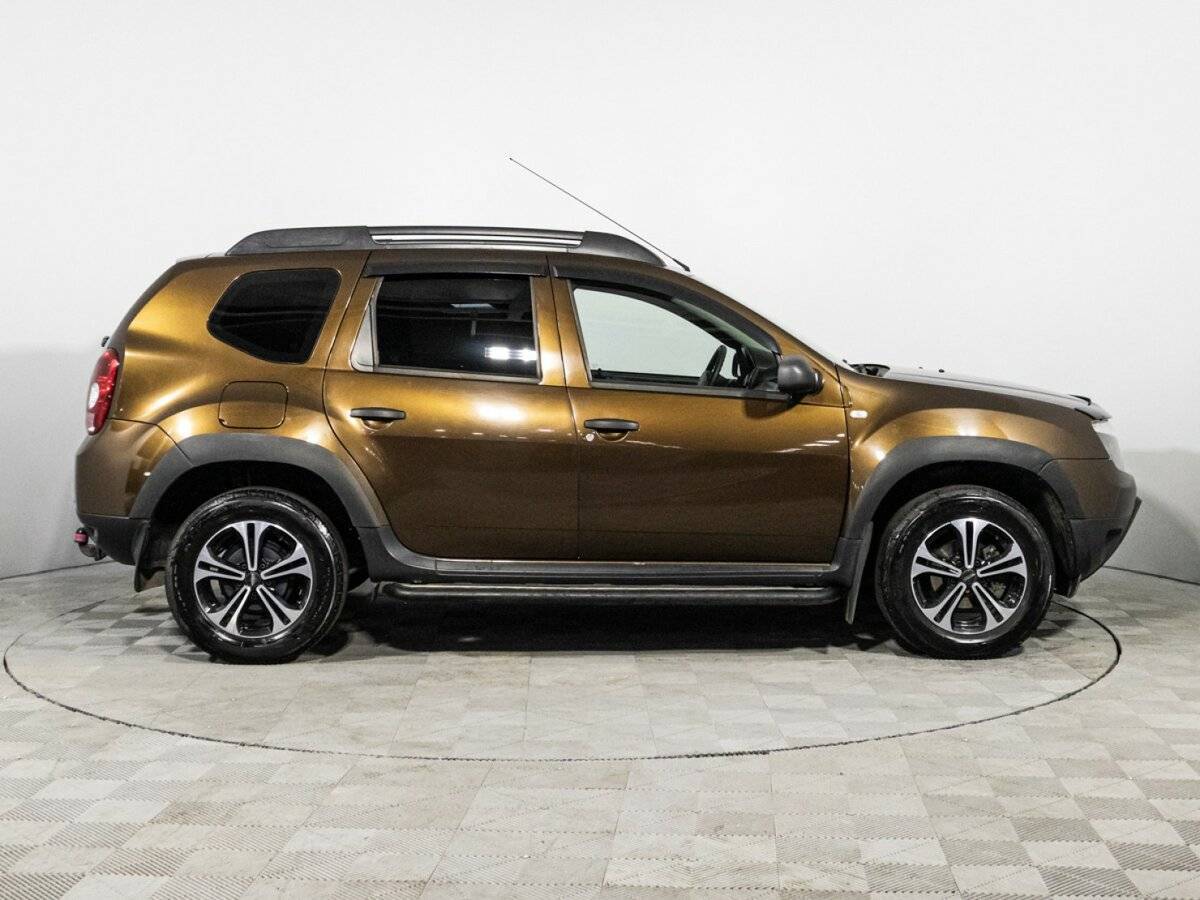 Renault Duster с пробегом — 2014 год. Фото: #3