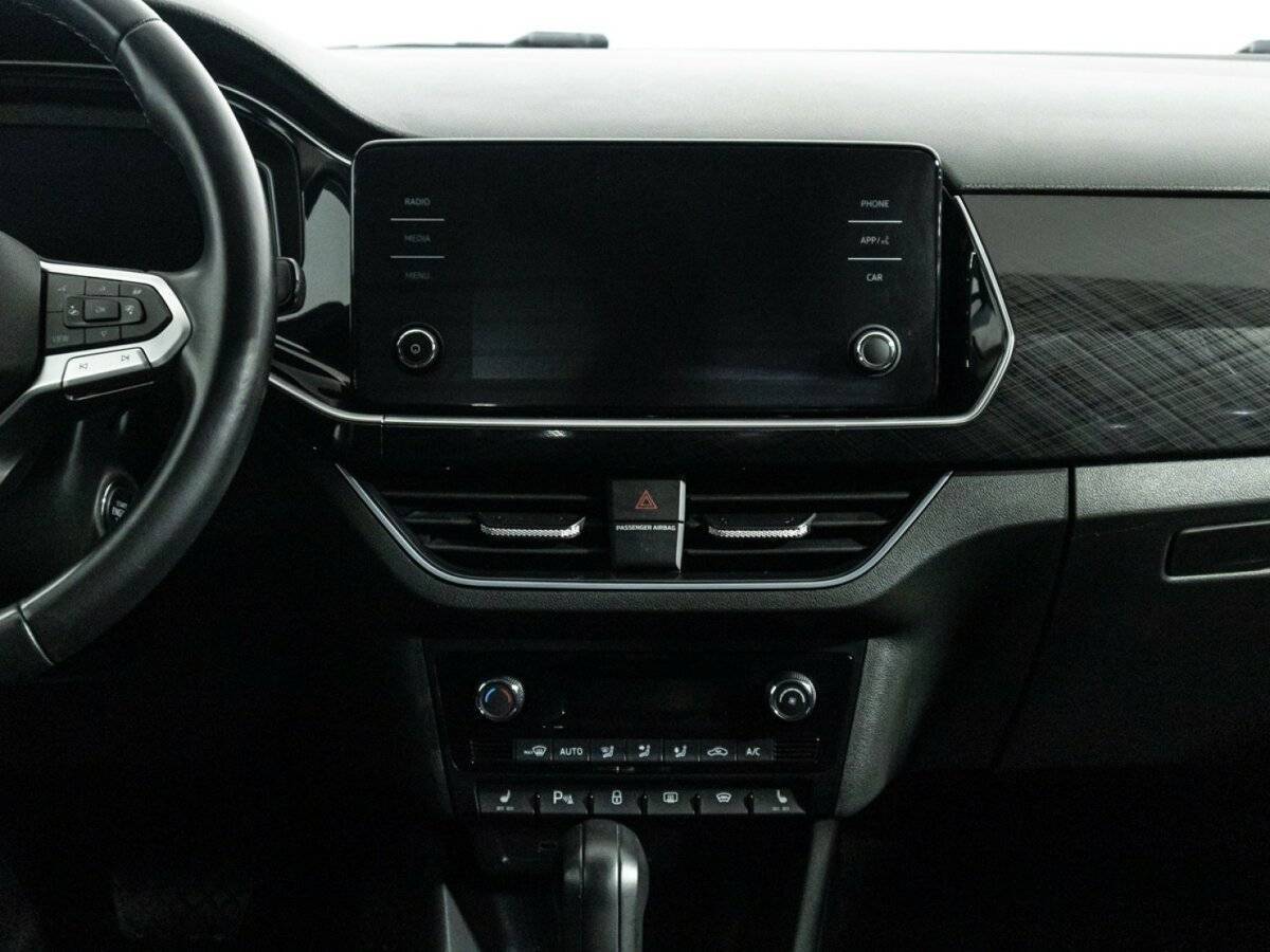 Volkswagen Polo с пробегом — 2020 год. Фото: #13