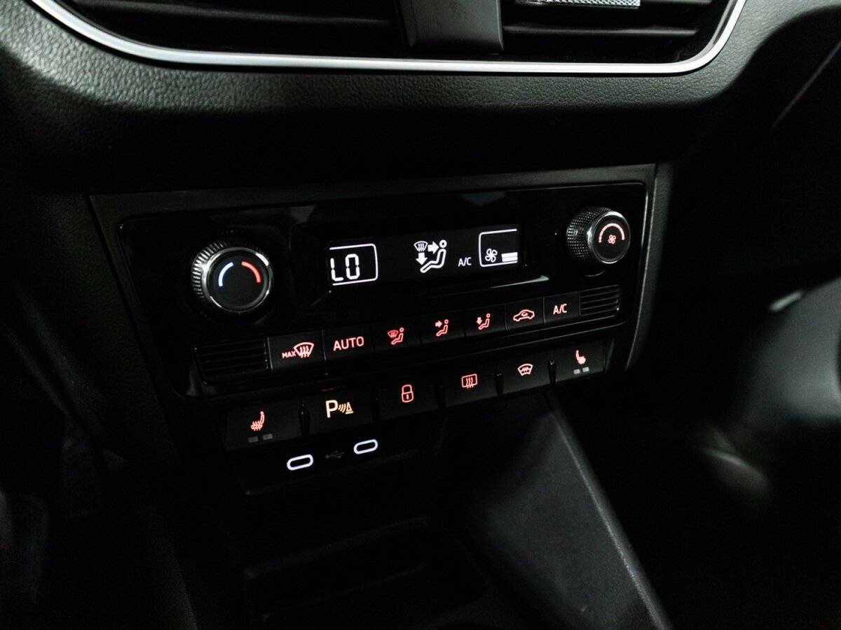 Volkswagen Polo с пробегом — 2020 год. Фото: #16