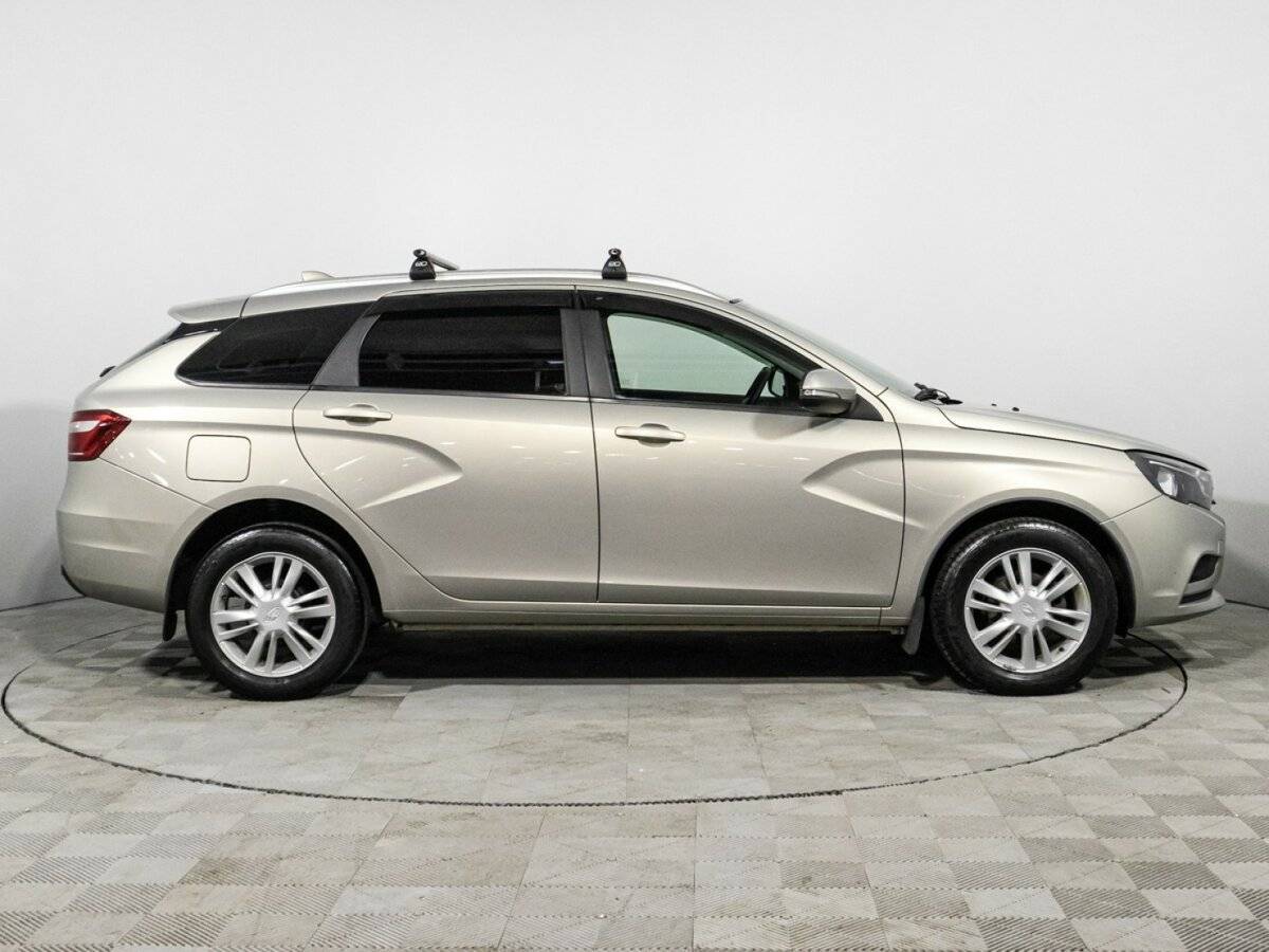 Lada (ВАЗ) Vesta с пробегом — 2019 год. Фото: #3