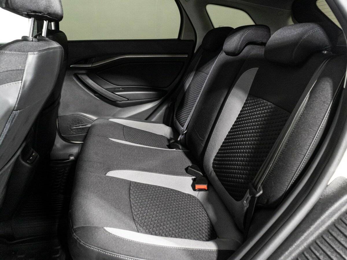 Lada (ВАЗ) Vesta с пробегом — 2019 год. Фото: #9