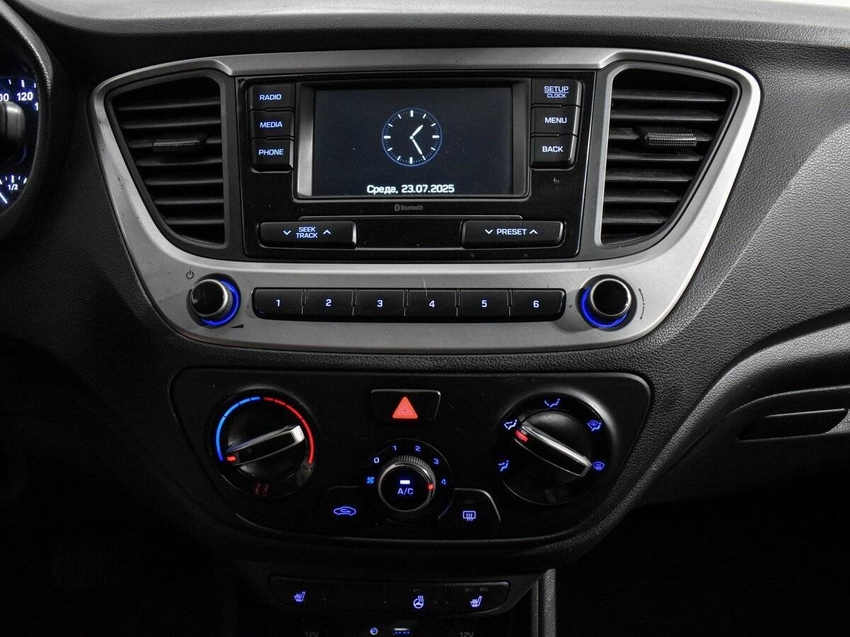 Hyundai Solaris с пробегом — 2017 год. Фото: #11