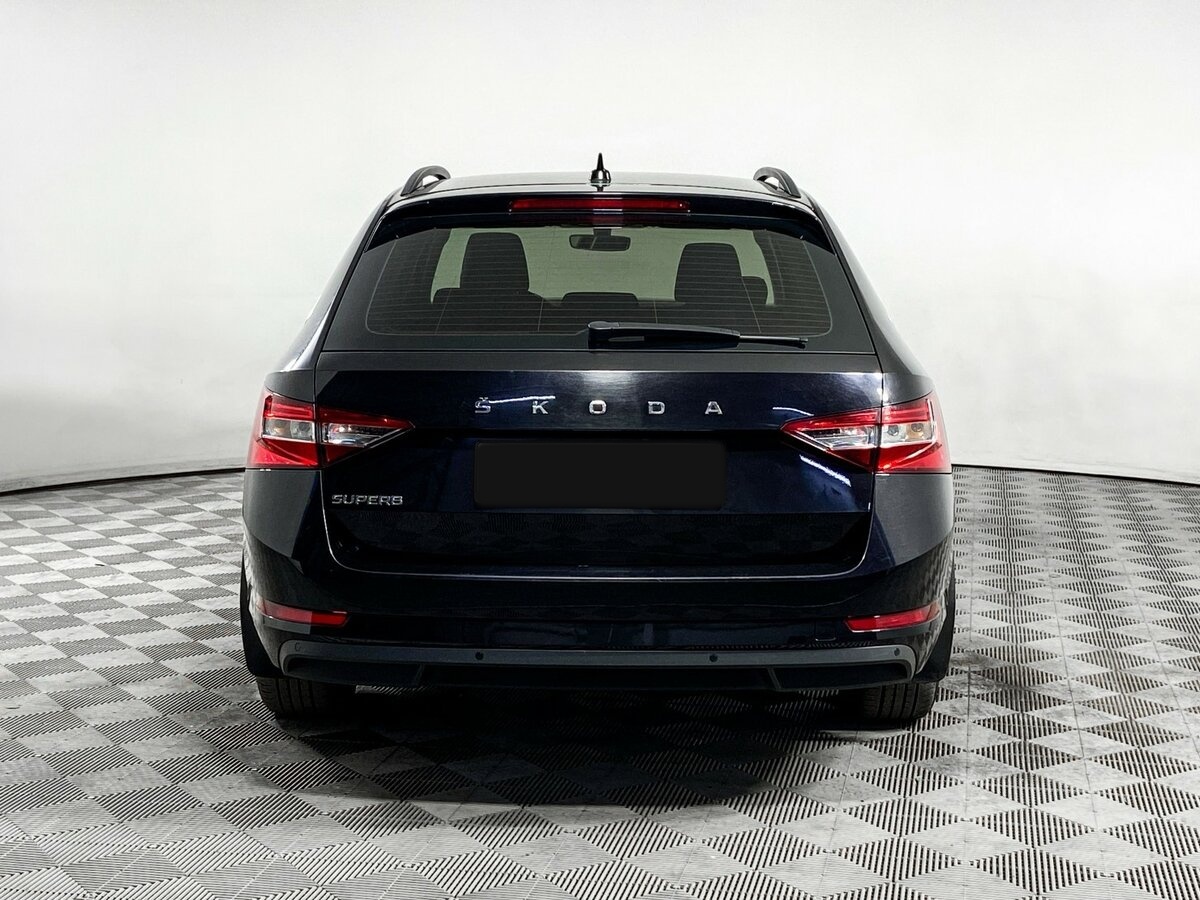 Skoda Superb с пробегом — 2020 год. Фото: #4