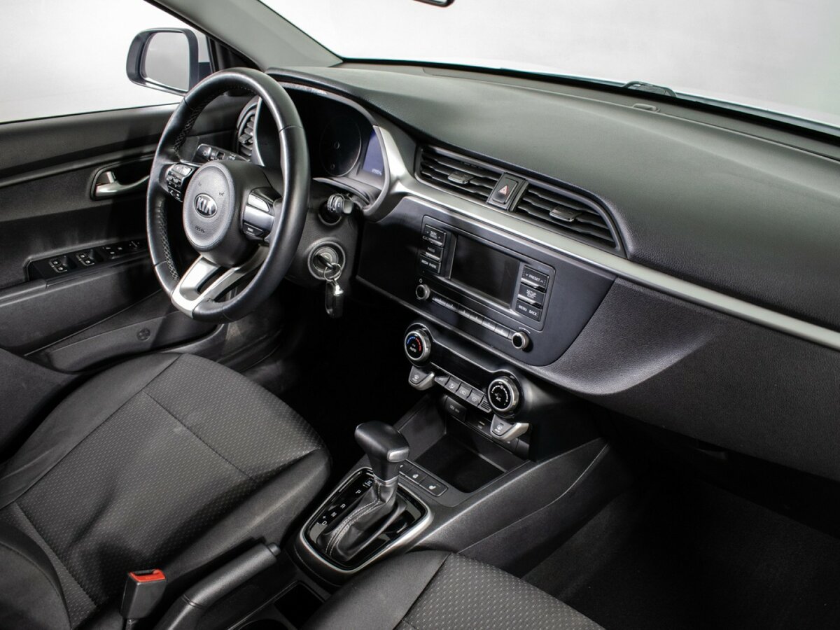Kia Rio с пробегом — 2021 год. Фото: #6
