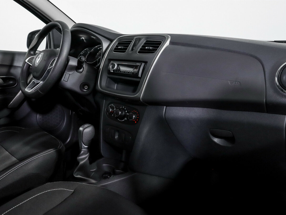 Renault Logan с пробегом — 2022 год. Фото: #6