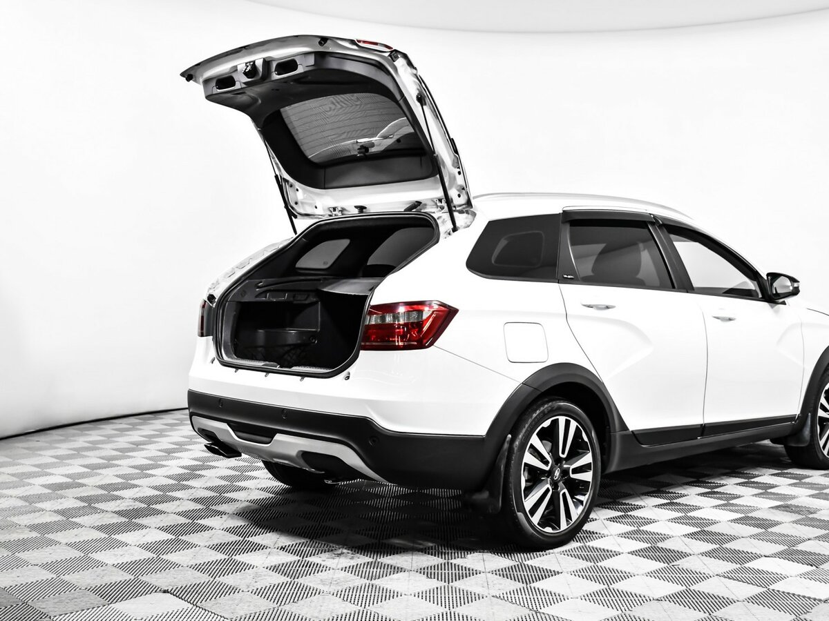 Lada (ВАЗ) Vesta с пробегом — 2020 год. Фото: #10