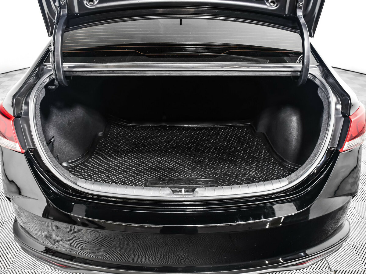 Hyundai Solaris с пробегом — 2021 год. Фото: #12