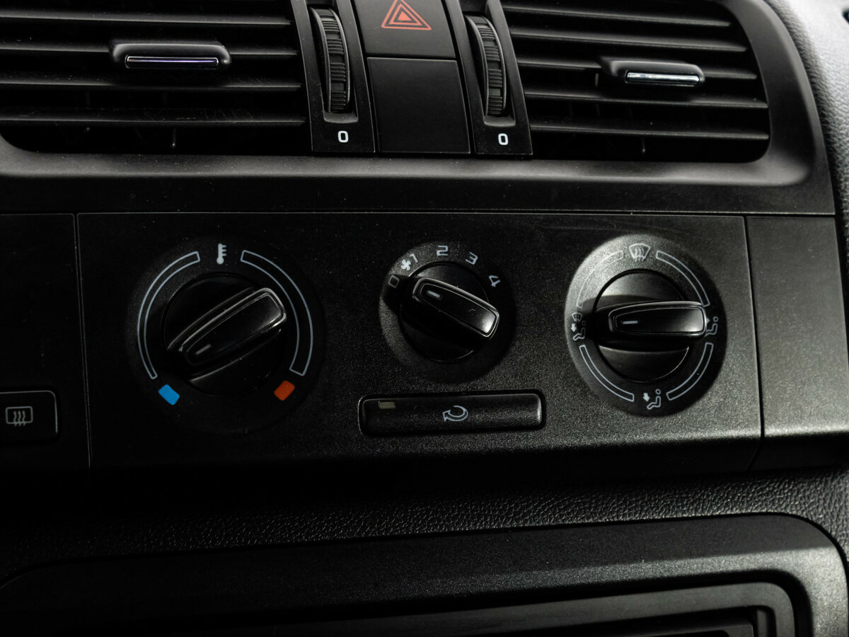 Skoda Fabia с пробегом — 2013 год. Фото: #13